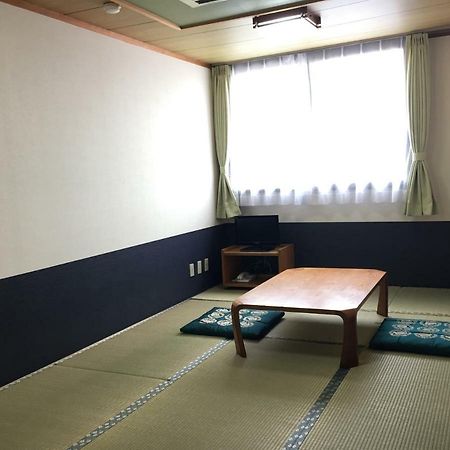 Business Hotel Serikawa Hikone Bagian luar foto