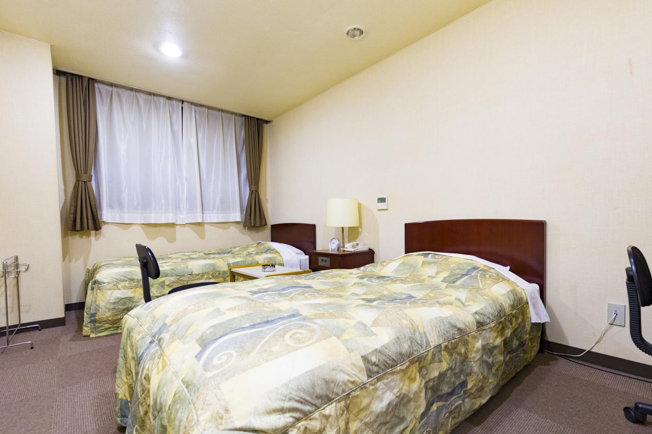 Business Hotel Serikawa Hikone Bagian luar foto
